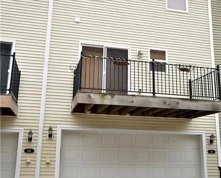 9160 Greenspire Dr #108 — Photo 2