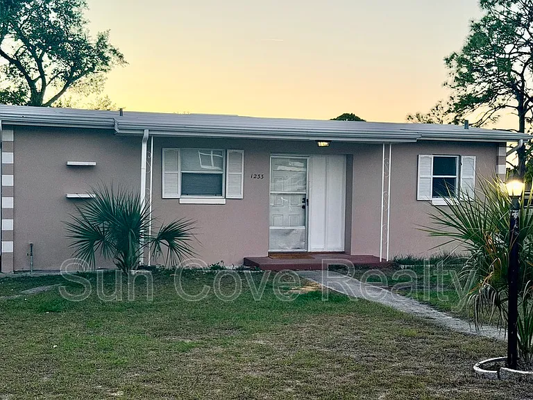 1233 Newhope Rd — Photo 1