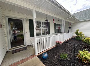 96 Yellow Brick Rd, Rossville, GA 30741