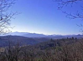 902 Remington Ridge Dr, Hayesville, NC 28904