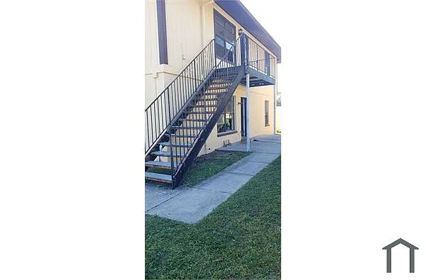 Building Photo - 8424 Camden St #A