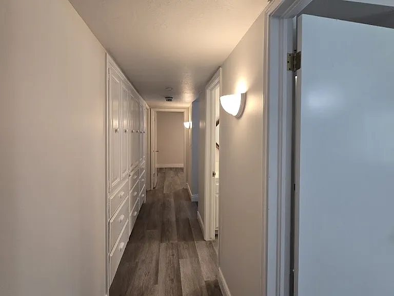 1176 W San Bruno Ave — Photo 40