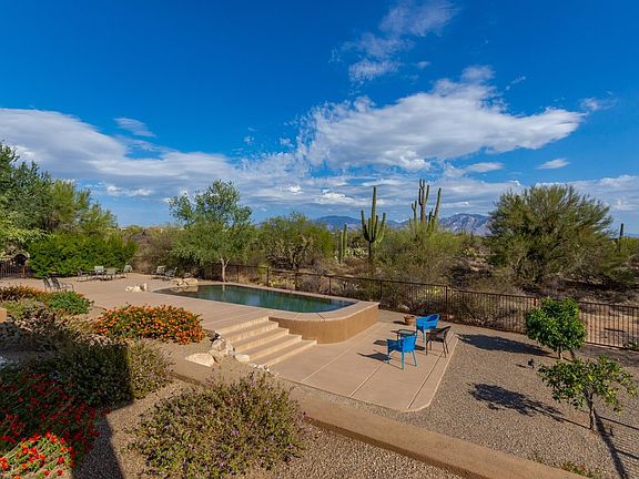 3rd image of 11589 N Camino De Oeste