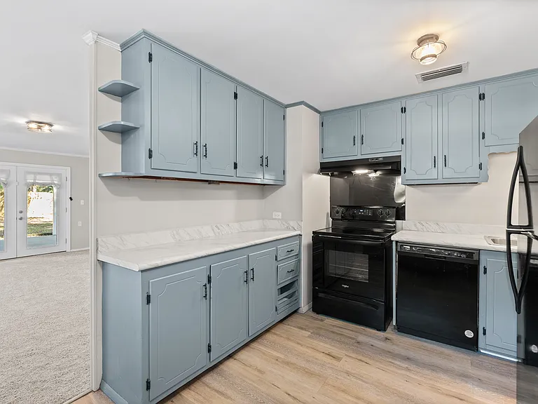 1005 Oakland Dr — Photo 8