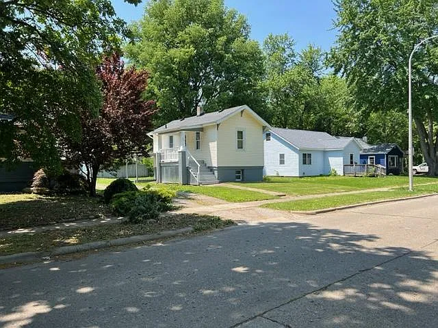 801 S Cottage Grove Ave