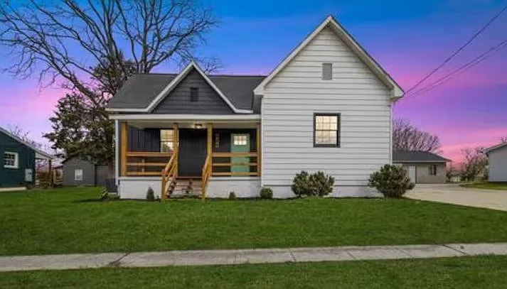 804 Maple Ave