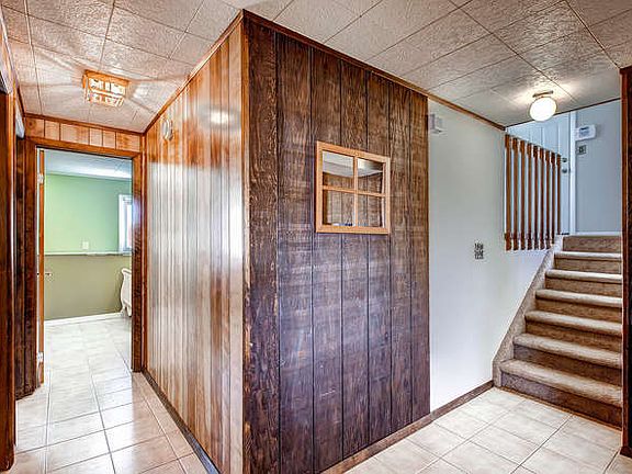 3rd image of 6885 Blue River Way