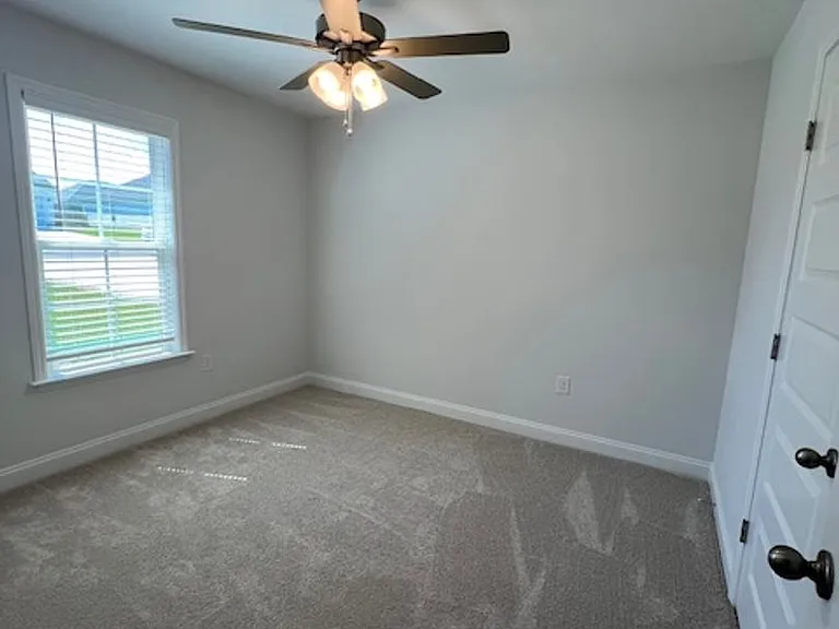 3912 Duke Ct — Photo 12