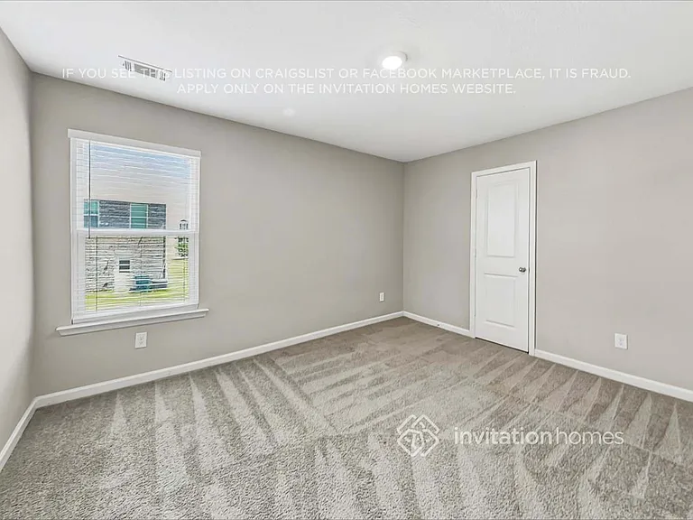 407 Vermeer Ct — Photo 11