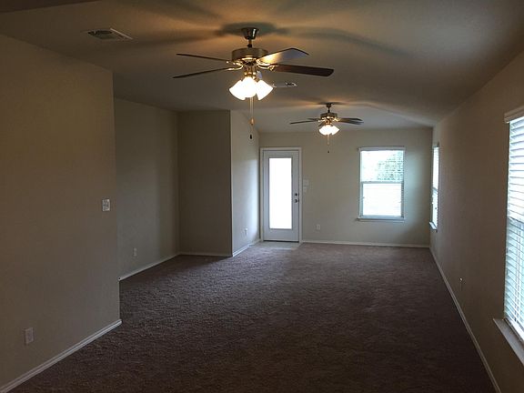 5th image of 1321 Briscoe Ct
