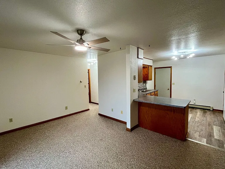 1216 N Point Dr — Photo 19