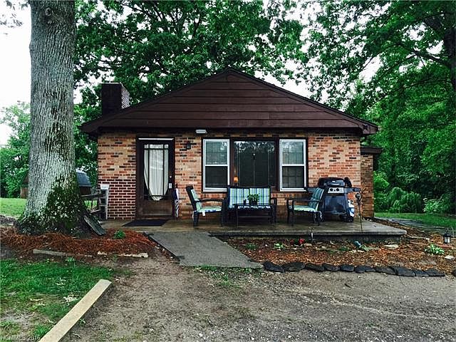 1st image of 296 Starling Way