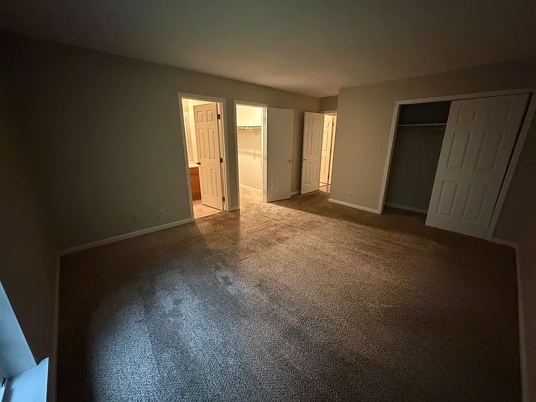 3732 Chamberlain Ct — Photo 10