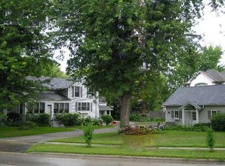 2648 Old Glenview Rd, Wilmette, IL 60091