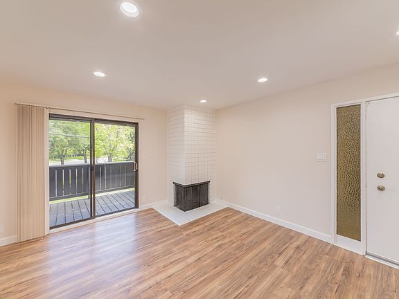 3rd image of 1936 Desert Cir #7