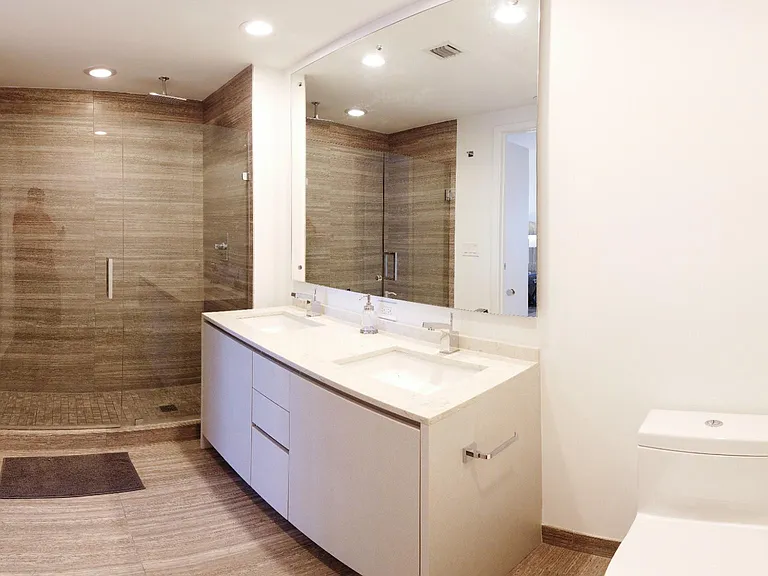 1010 Brickell Ave #2304 — Photo 11