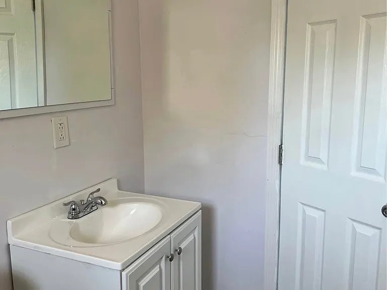 1200 NE 210th Ter #B — Photo 7