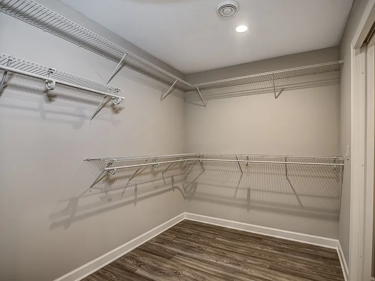1624B Gunston Dr — Photo 49
