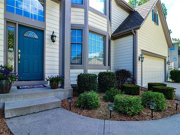 3rd image of 3509 NW Primrose Ln