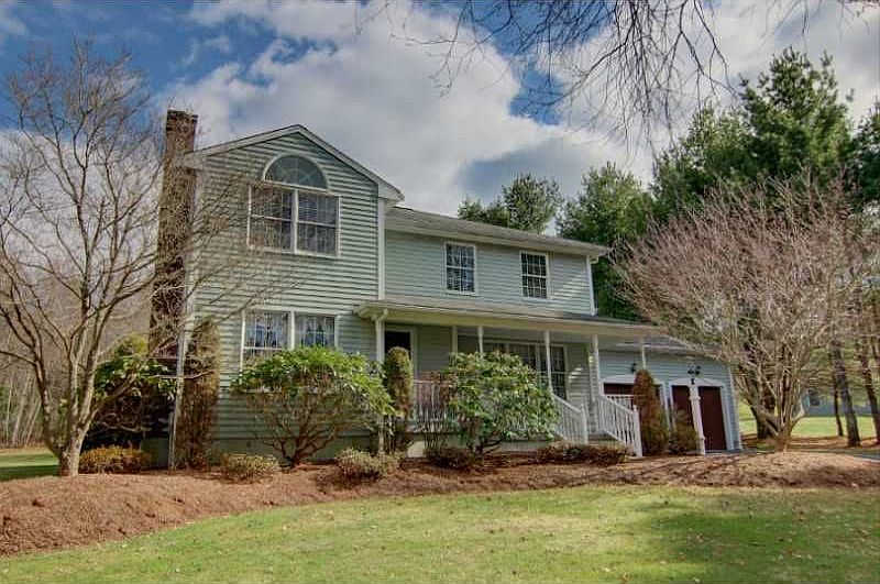 1st image of 12 Taylor Dr