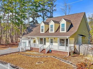 610 W 6th Ave, Raeford, NC 28376