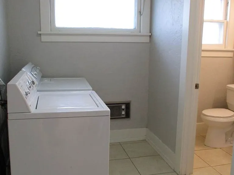4826 S Park Ave — Photo 13