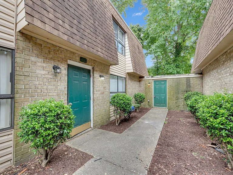 1535 Johnstons Rd — Photo 7