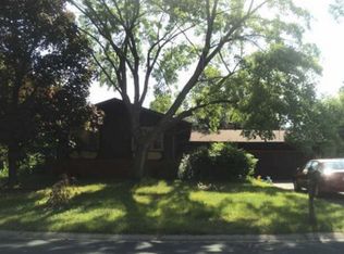 2190 Mississippi Cir, New Brighton, MN 55112