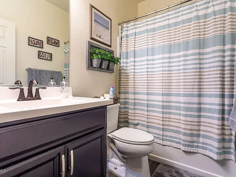 40849 W Patricia Ln — Photo 16
