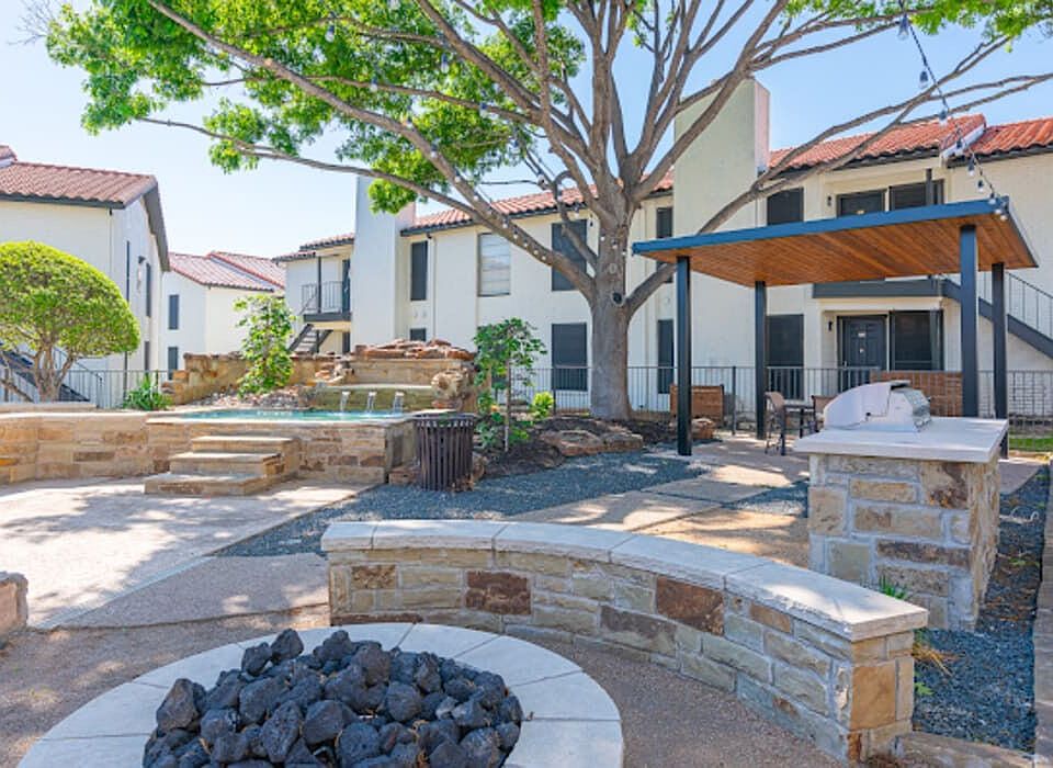 Athena Apartment Homes 5513 Crosscreek Ln Benbrook TX Zillow