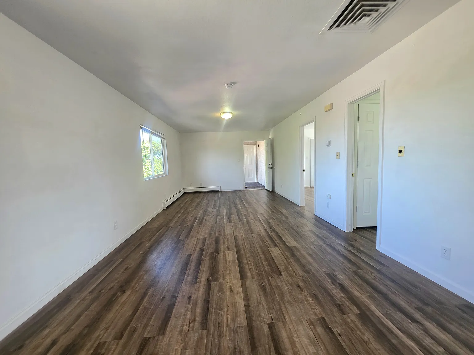 2 bed, 800 sqft, $1,495 — Photo 2