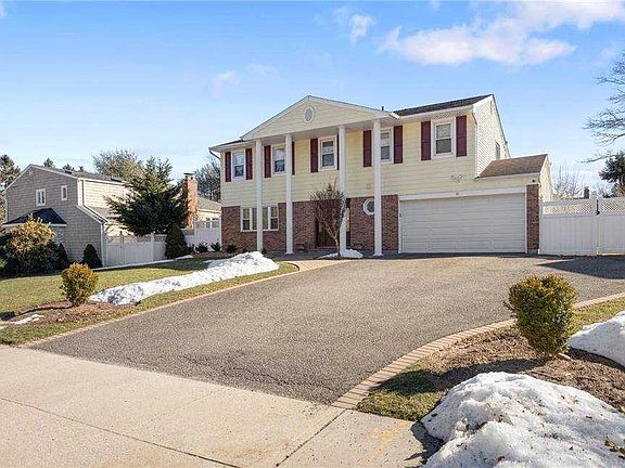2nd image of 91 Tulipwood Dr