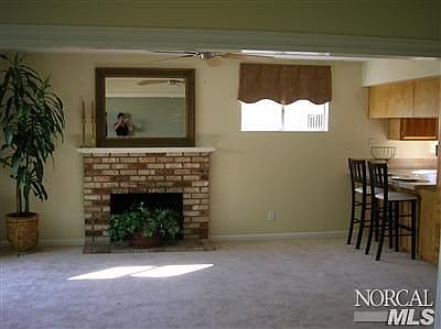4th image of 157 Court Way