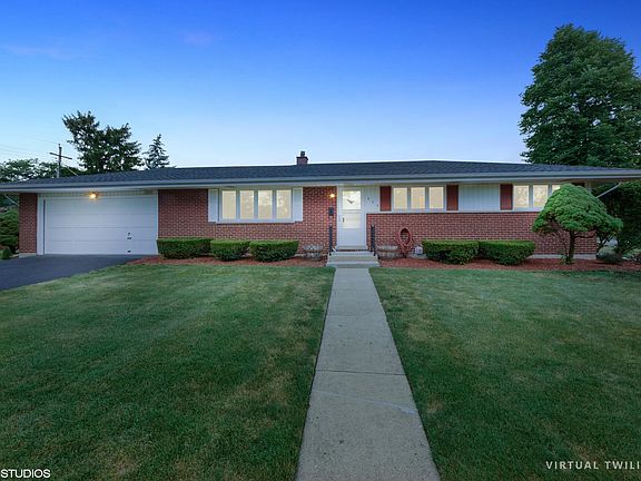 2nd image of 474 Berkshire Ln