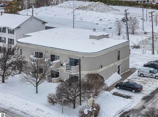 124 Beech St APT 101, Traverse City, MI