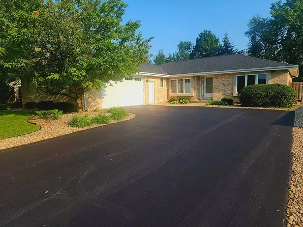 3412 Norwood Ln, New Lenox, IL 60451