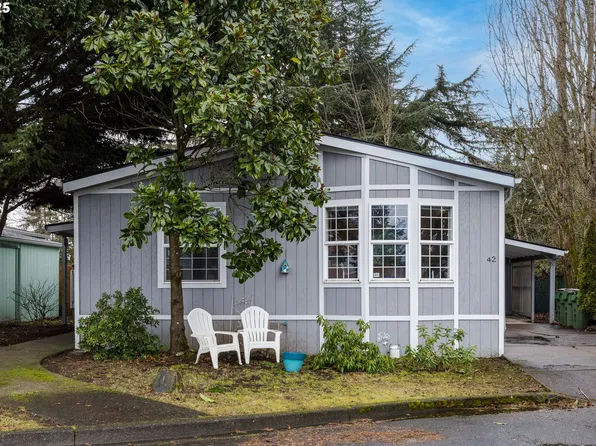 300 S Everest St Unit 42, Newberg, OR 97132