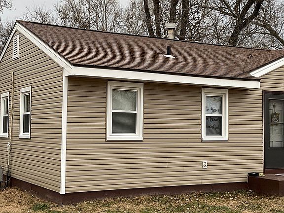 5th image of 4349 Saint Regina Ln