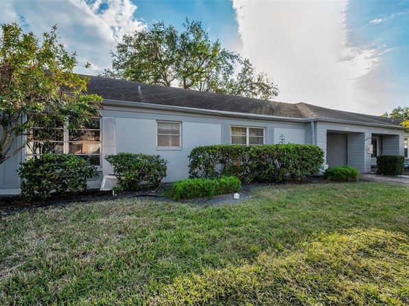 8236 Brentwood Rd, Seminole, FL 33777