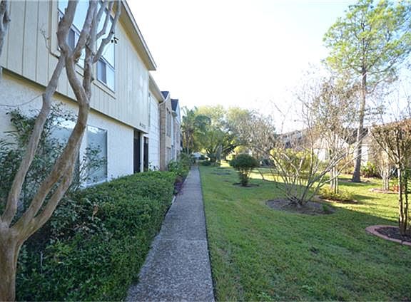 3rd image of 6321 Creekbend Dr #115