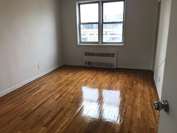 4th image of 43 Barker Ave #2