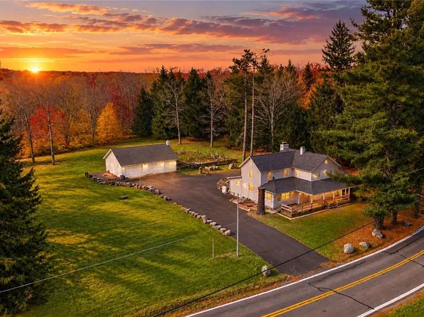 279 Clifton Beach Rd, Clifton Township, PA 18424