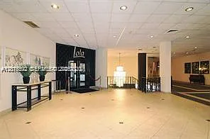 5555 Collins Ave #14U