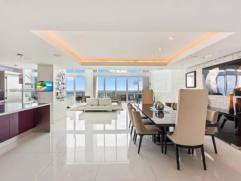 1040 Biscayne Blvd #Penthouse 4403 — Photo 14