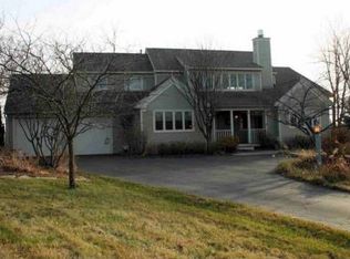 1 Genessee Trl, Galena, IL 61036