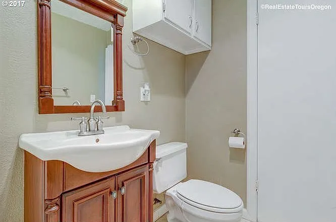 10006 SE Yukon St — Photo 16