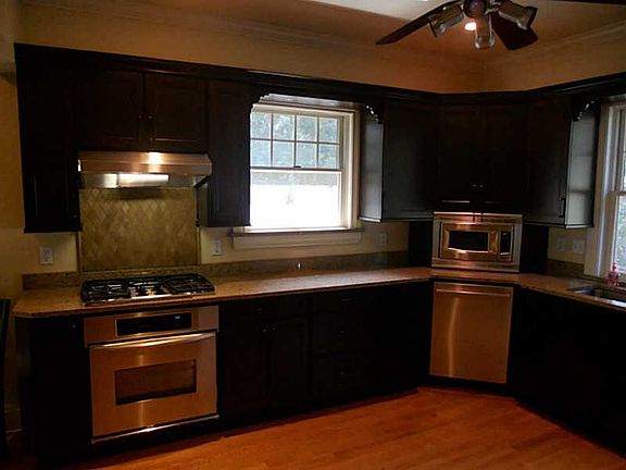 4th image of 521 Knollwood Dr SE