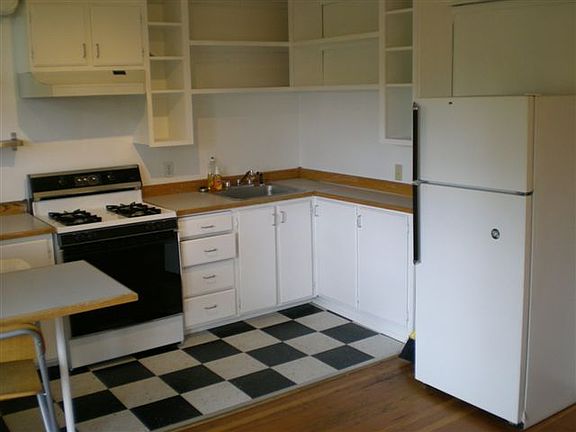 3rd image of 1208 10th Ave W #18448827