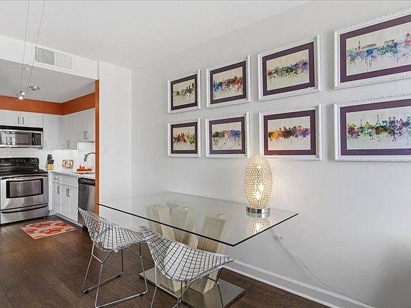 5th image of 109 N Main St APT 1003