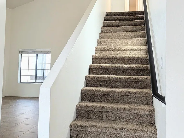 33966 N Mercedes Dr — Photo 13